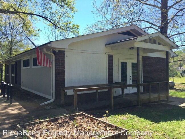 Building Photo - 3 br, 1 bath House - 1681 New Light Rd