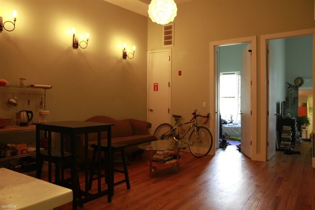 Foto del edificio - 1091 Madison St