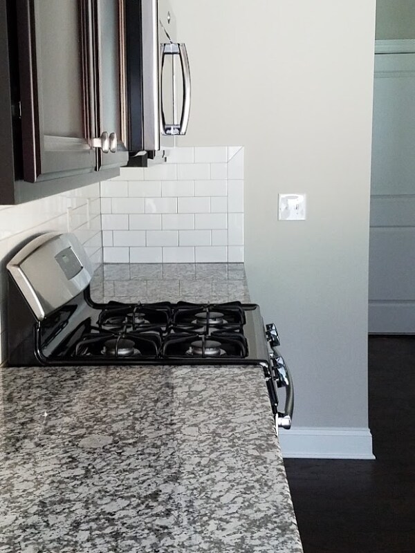 Foto del edificio - 3130 Cross Creek Dr