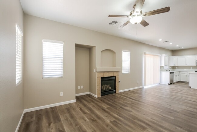 Building Photo - 5312 Adorato Dr