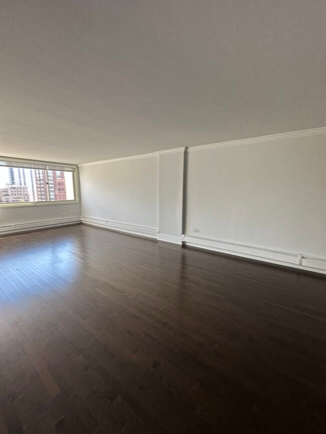 Foto del edificio - 1350 N Dearborn St