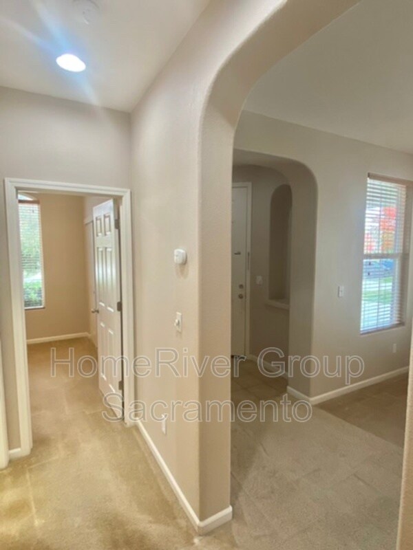 Foto principal - 4221 Borderlands Dr