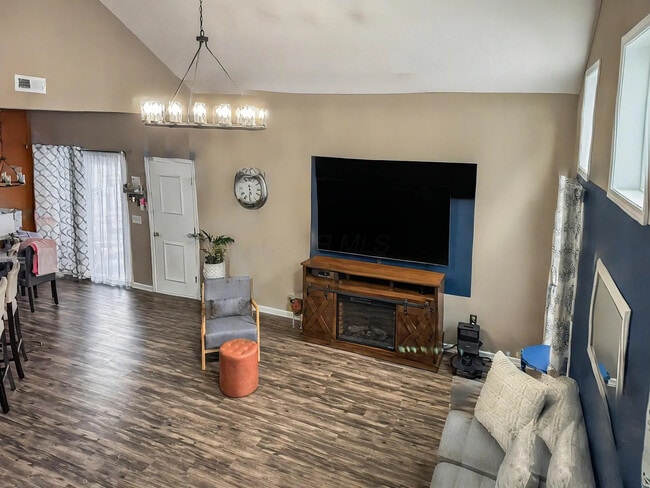 Building Photo - 5492 Bull Creek Dr
