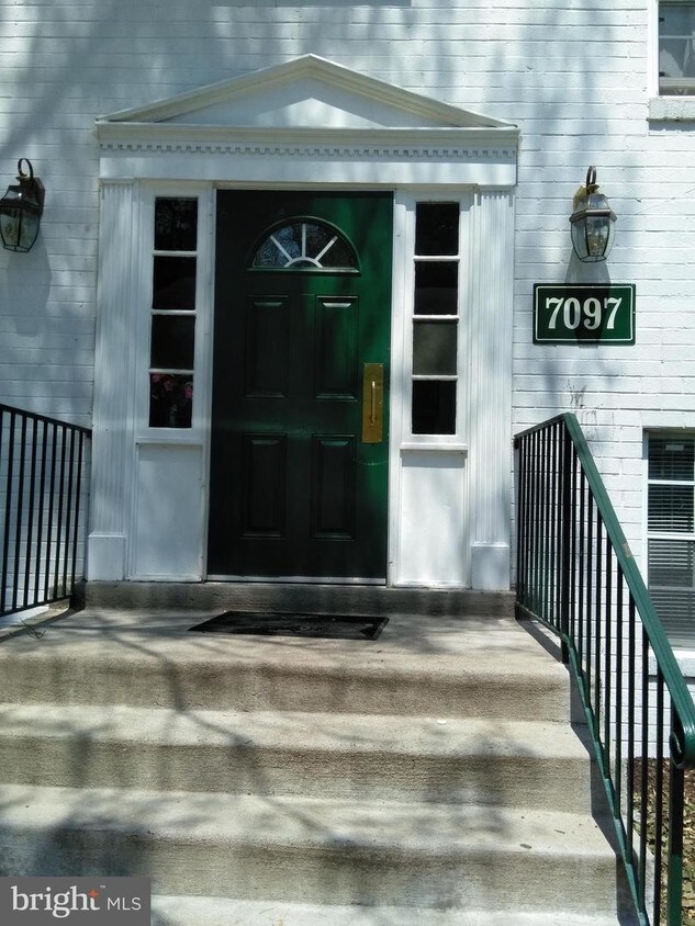 Primary Photo - 7097 Spring Garden Dr