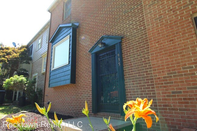 Building Photo - 3 br, 2.5 bath House - 935 Meadowlark Drive