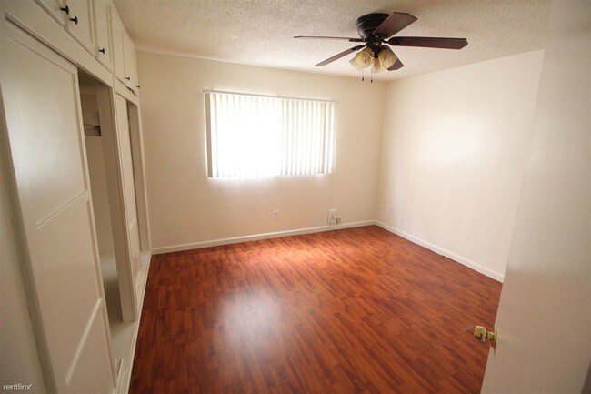 Foto del edificio - 5434 Carlton Way