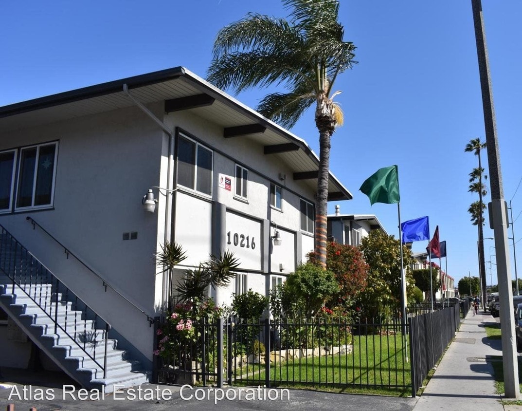 Primary Photo - 10216-10300 Felton Ave