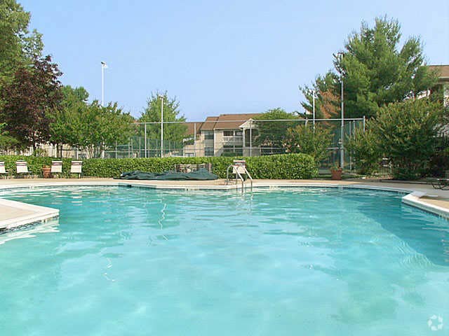 Pool - Southpoint Reserve at Stoney Creek