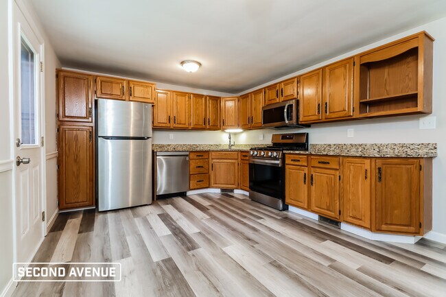 Building Photo - 413 College Park Dr