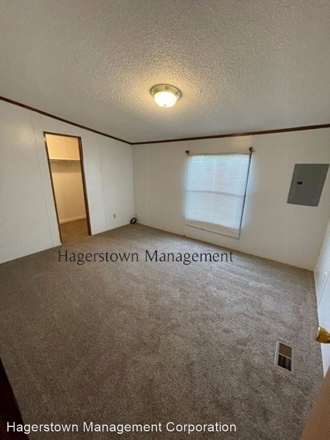 Building Photo - 3 br, 1 bath House - 16308 Ayrshire Ct