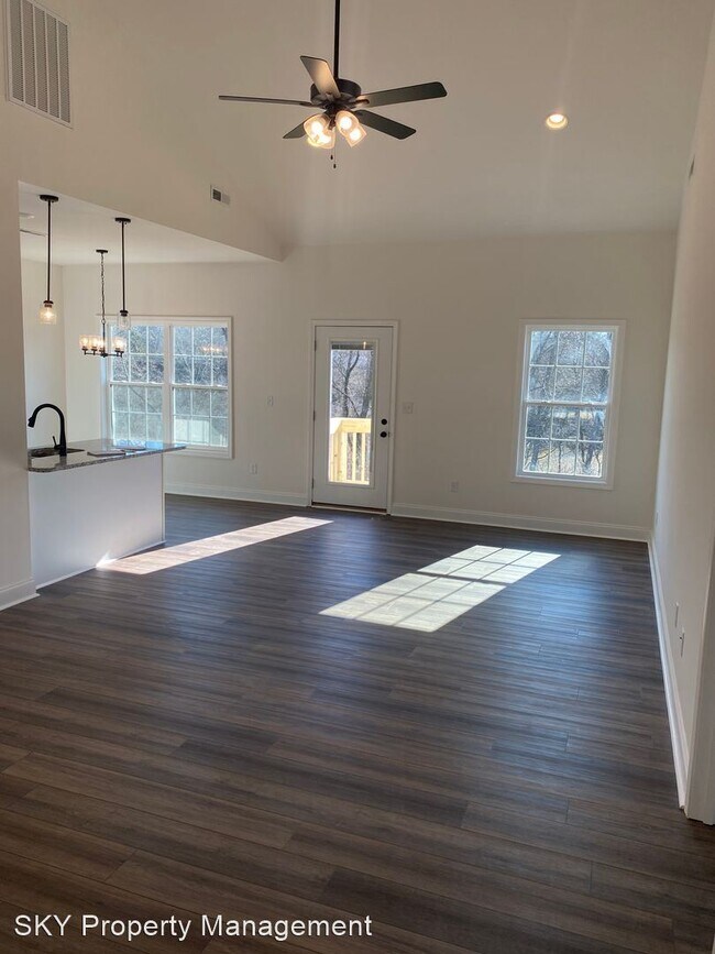 Building Photo - 3 br, 2 bath House - 881 McFadin Station C...