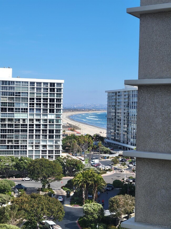 1750 Avenida Del Mundo Unit 1101, Coronado, CA 92118 Condo for Rent