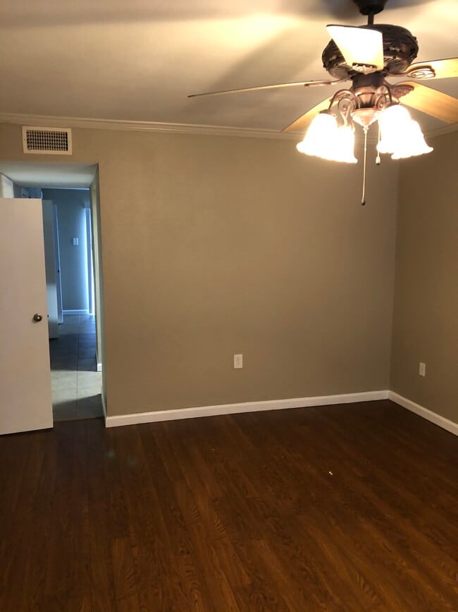 Family Room to hallway - 10300 W Winston Ave