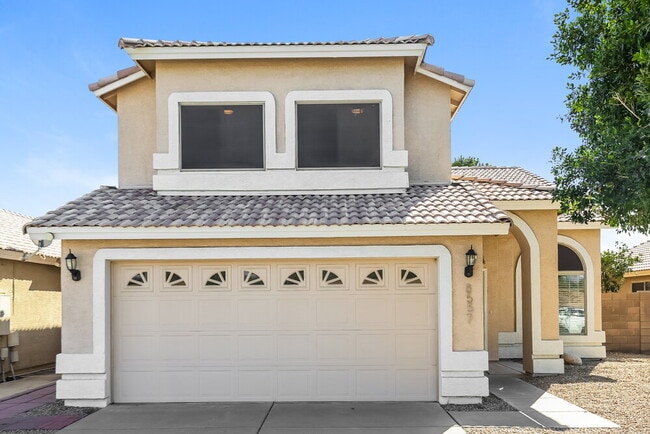 Building Photo - 8557 W Voltaire Ave