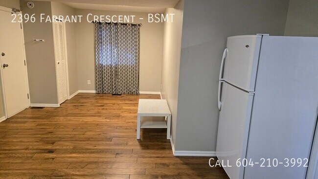 Building Photo - Unique One Bedroom Plus Den
