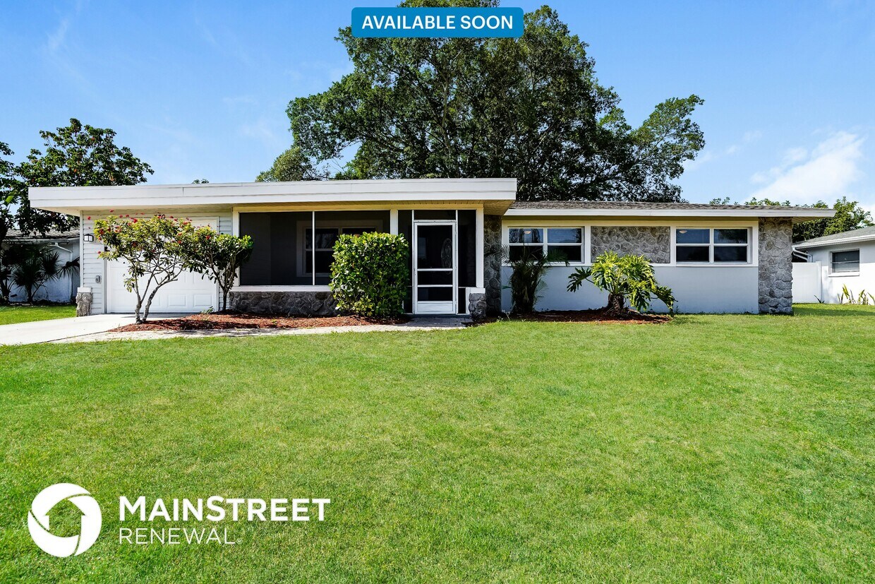 Primary Photo - 330 SE 46th Ln