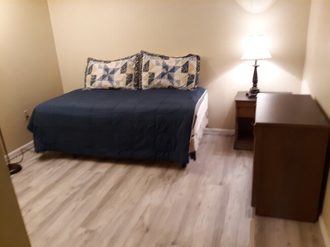 bedroom 2 - 19606 Ridgeside Rd