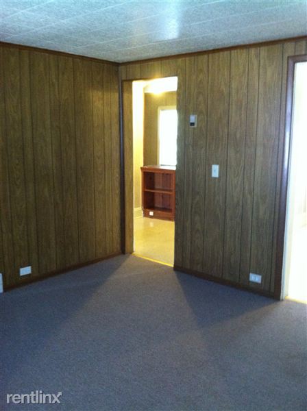Building Photo - 112 Naylor St