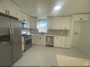 Building Photo - 520 Avenue C