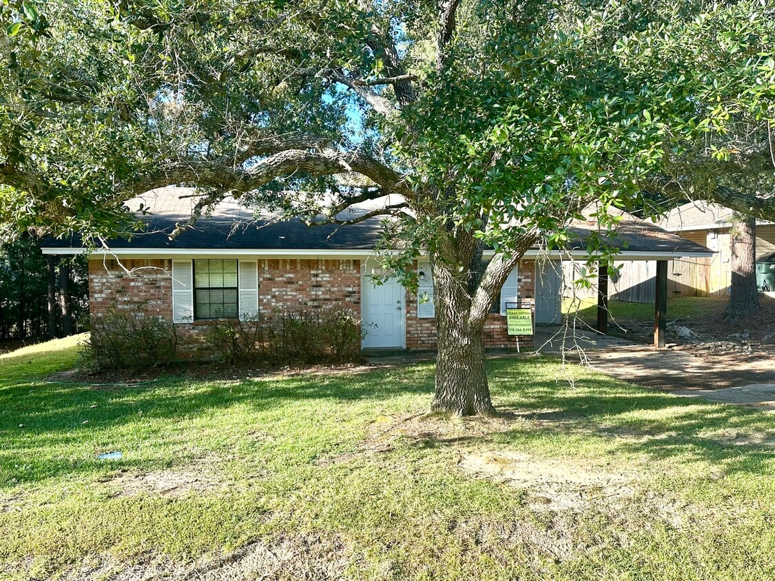 Foto principal - 102 Conifer Dr