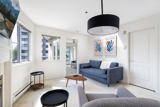 Photo du bâtiment - 1126 W 11th Ave