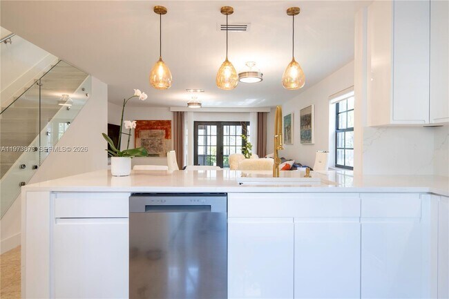 Foto del edificio - 576 Westree Ln