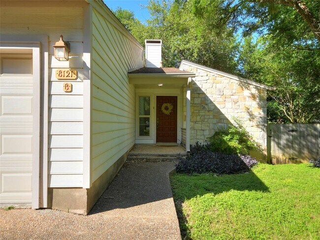 Building Photo - 8121 Ceberry Dr
