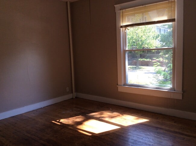 Photo - 483 Littleton St Apartment