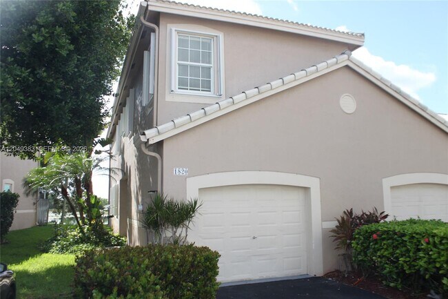 Building Photo - 1820 Salerno Cir