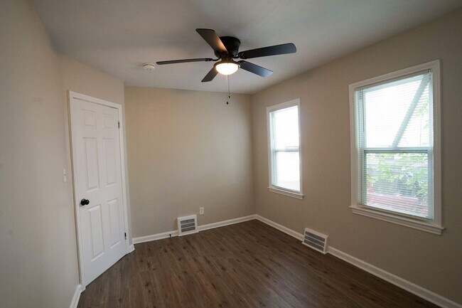 Foto del edificio - Freshly Renovated 3-Bedroom Home – Quality...