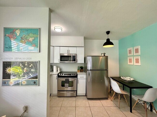 Foto del edificio - 1130 NE 81st St