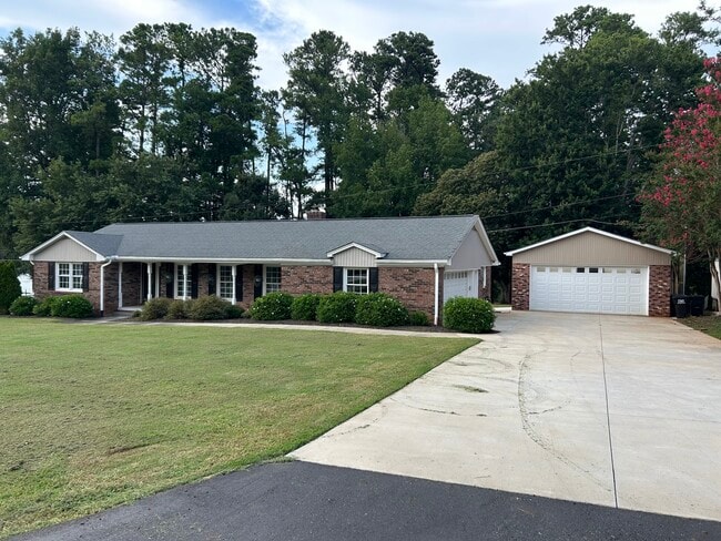Building Photo - 406 Arcadia Dr