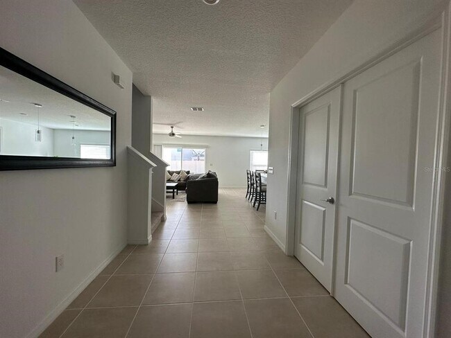 Building Photo - 5656 Costa Blanca Wy