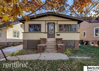 Primary Photo - 2 br, 1.5 bath House - 4673 Pacific St