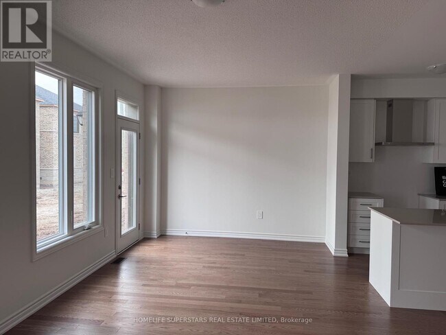 Building Photo - 291 Bergamot Ave