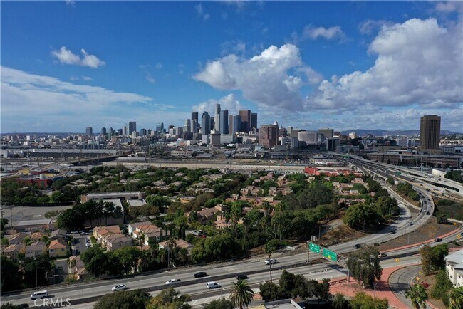 Foto del edificio - 1423 Pleasant Ave