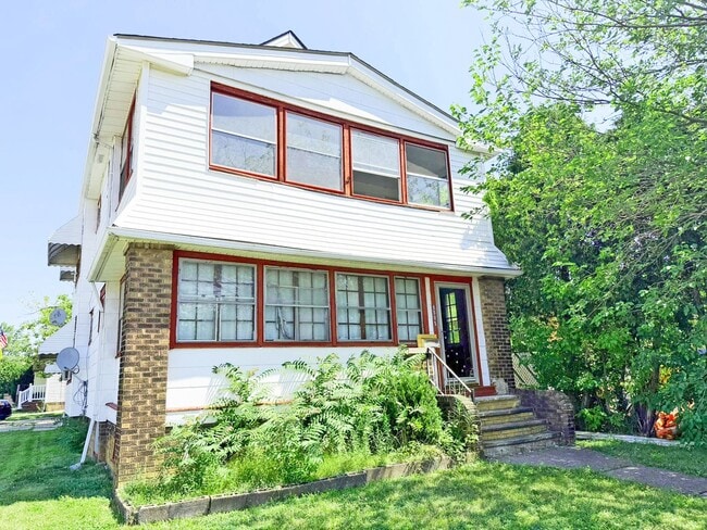 Foto del edificio - 8505 Garfield Blvd