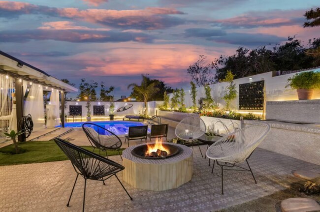 Foto del edificio - 6099 Scripps St