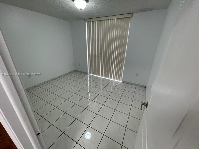 Building Photo - 2075 SW 122nd Ave