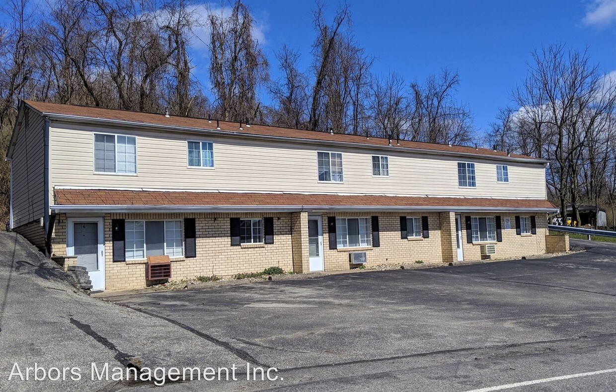 Primary Photo - 1105 Elicker Rd