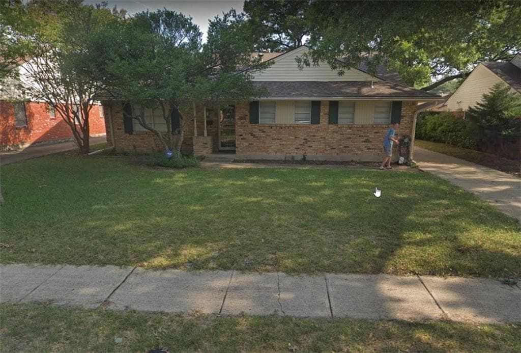 Primary Photo - 10317 Mapleridge Dr