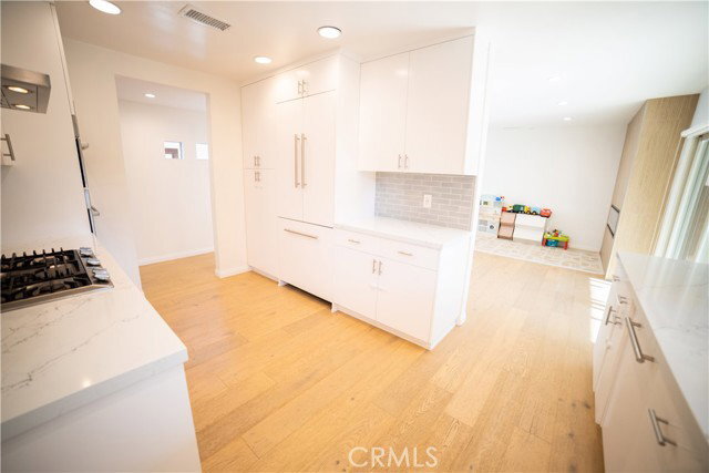 Foto del edificio - 4935 Ocean View Blvd