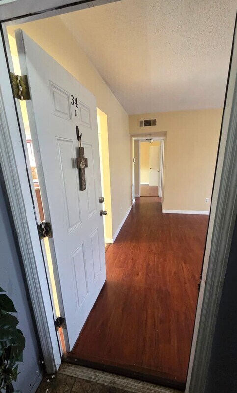 Foto del edificio - 34 S Ortman Dr