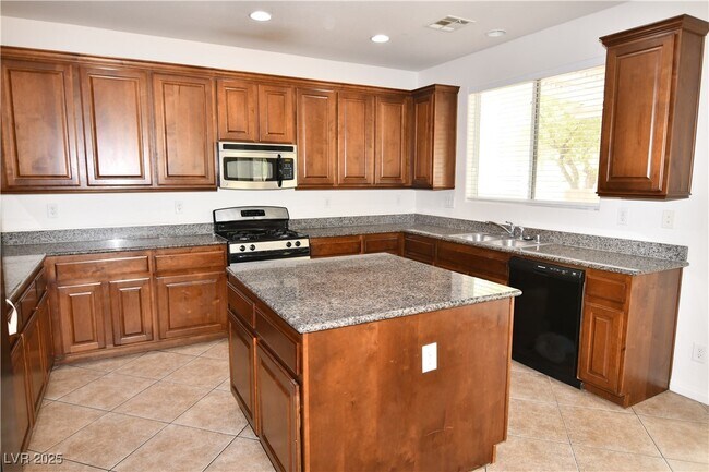 Foto del edificio - 6512 N Setting Moon St