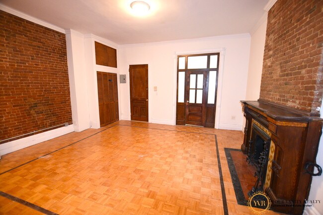 Foto del edificio - 114 W 71st St
