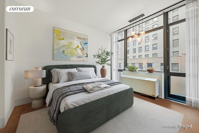 Building Photo - 40 Broad St