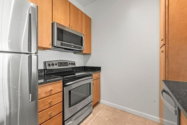 Building Photo - Penthouse 1BR Condo with 10’ Ceilings, Parking & Amenities in Watertown