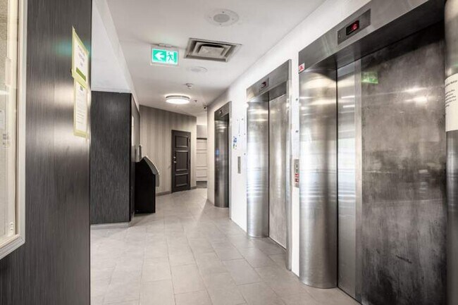 Photo du bâtiment - 675 Richmond Street