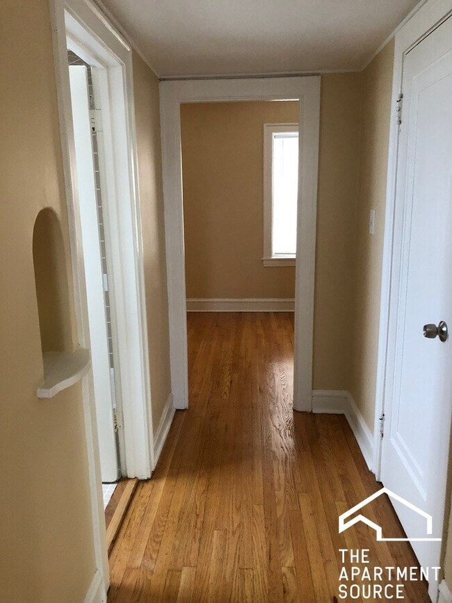 Photo - 4454 W Diversey Ave Apartment