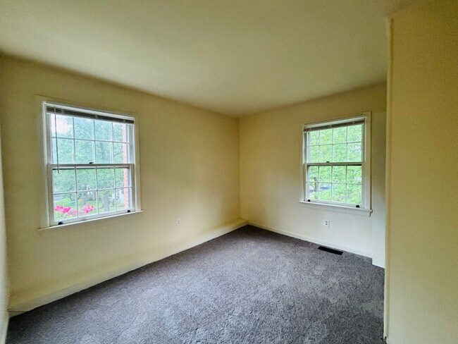 Foto del edificio - 3 Bedroom 2.5 Bath Townhouse